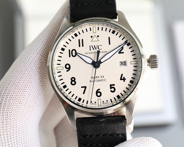 アイ・ダブリュー・シー細部ディテール